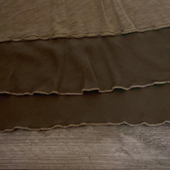 STONE FLOWERS STEP-HEM LONG SLEEVE HUNTER GREEN SHIRT SIZE M - Picture 6 of 6